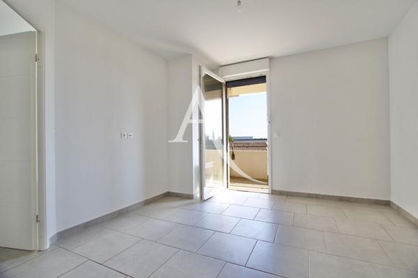 LATTES - MAURIN - APPARTEMENT 2 PIÈCES AVEC TERRASSE - RESIDENCE SENIOR AVEC ASCENSEUR - COMMERCES À PROXIMITÉ IMMÉDIATE