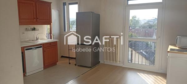 APPARTEMENT F4 A MOINS DE 10 MINUTES DE LA GARE