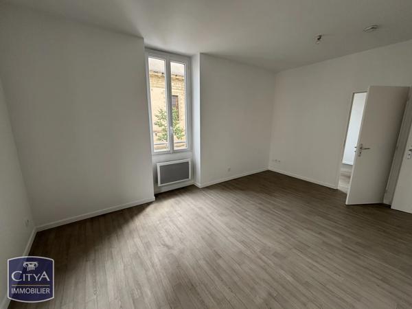 Immeuble à vendre 296.37m² Mont-de-Marsan (40000)