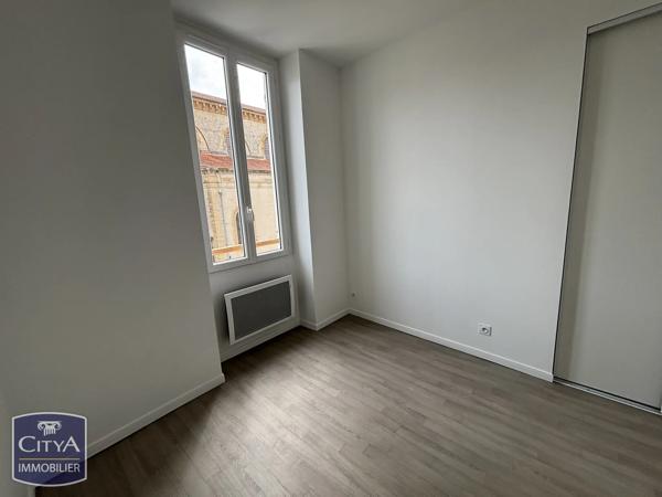 Immeuble à vendre 296.37m² Mont-de-Marsan (40000)
