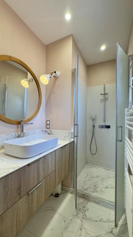 Montrond-les-Bains (42210) Maison contemporaine de 239m2 sur 4670m2 de terrain avec piscine