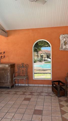 Montrond-les-Bains (42210) Maison contemporaine de 239m2 sur 4670m2 de terrain avec piscine