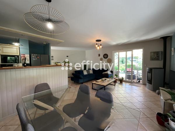 Maison
         5 pièces
        - 109 m² Exclusivité 315 000 € *