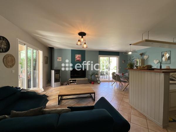 Maison
         5 pièces
        - 109 m² Exclusivité 315 000 € *