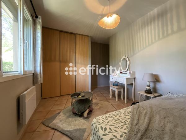 Maison
         5 pièces
        - 109 m² Exclusivité 315 000 € *