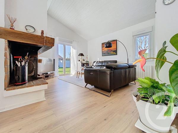Maison à vendre  5 pièces - 134 m 2   ROCHEFORT  - 17