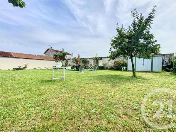 Maison à vendre  5 pièces - 134 m 2   ROCHEFORT  - 17