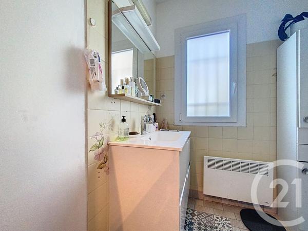 Maison à vendre  5 pièces - 134 m 2   ROCHEFORT  - 17