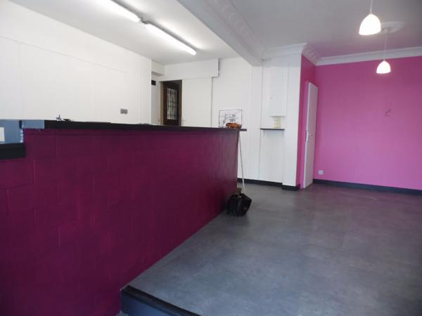 A LOUER LOCAL COMMERCIAL DE 50 M² A DOUE LA FONTAINE