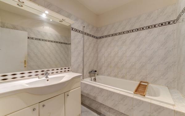 Appartement à vendre    2 pièces • 59 m2 Lyon 7