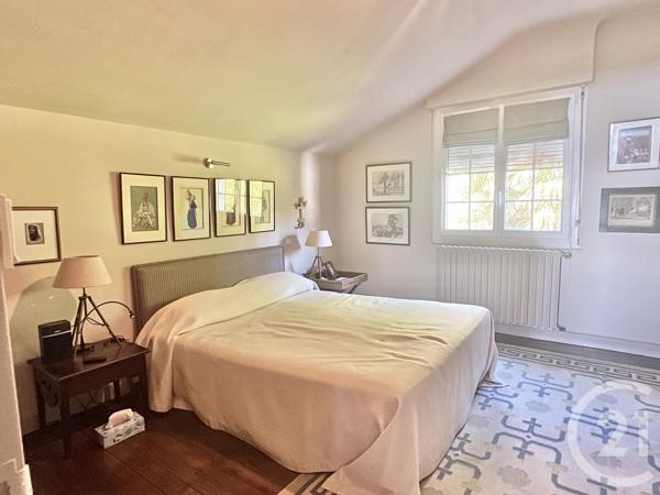 Appartement à vendre  4 pièces - 121 m 2   CIBOURE  - 64