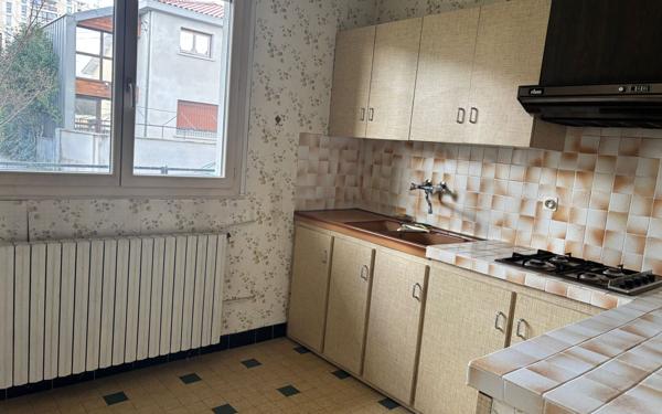 Immeuble à vendre    7 pièces • 142,03 m2 Toulouse