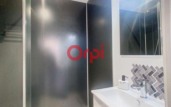 Appartement à vendre    2 pièces • 33 m2 Vichy