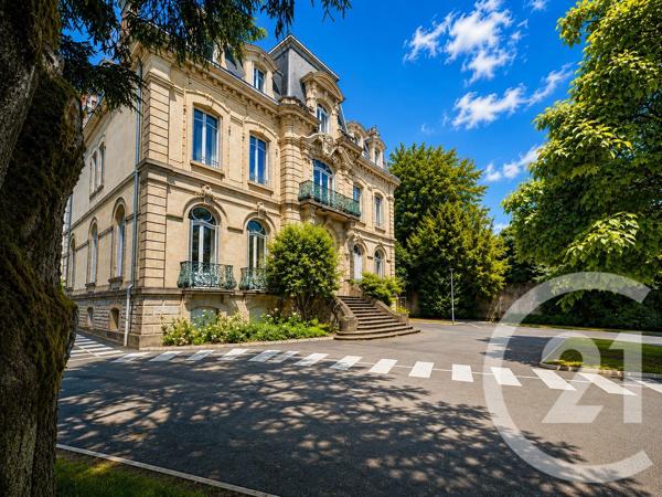 Immeuble à vendre  890 m 2   LIMOGES  - 87