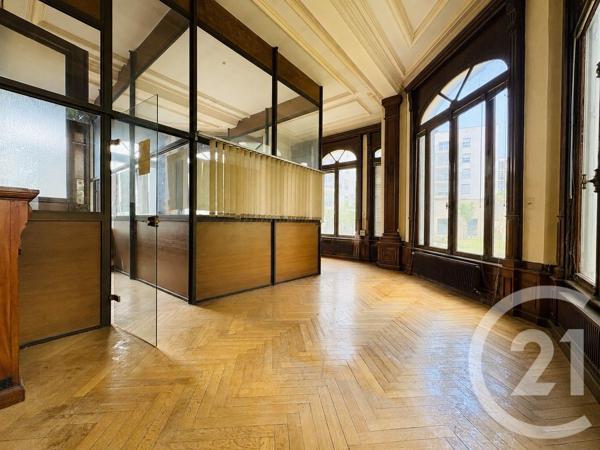 Immeuble à vendre  890 m 2   LIMOGES  - 87
