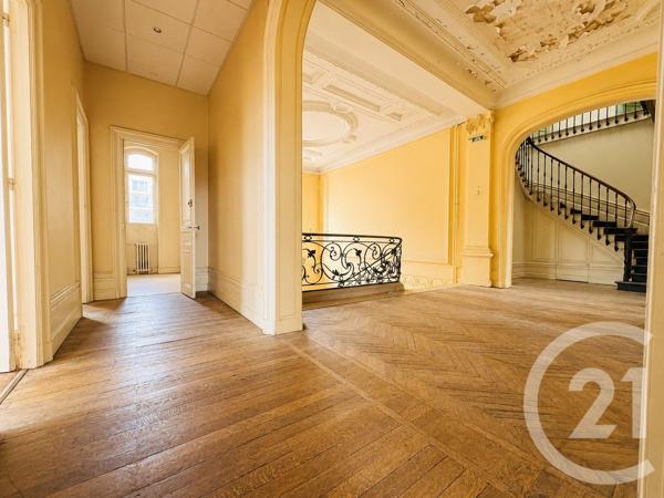 Immeuble à vendre  890 m 2   LIMOGES  - 87