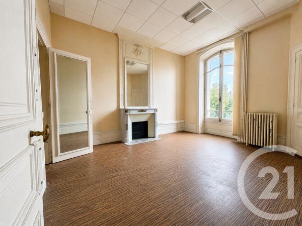 Immeuble à vendre  890 m 2   LIMOGES  - 87