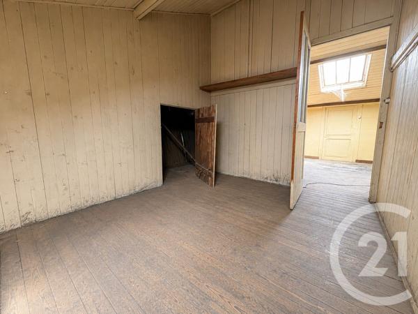 Immeuble à vendre  890 m 2   LIMOGES  - 87