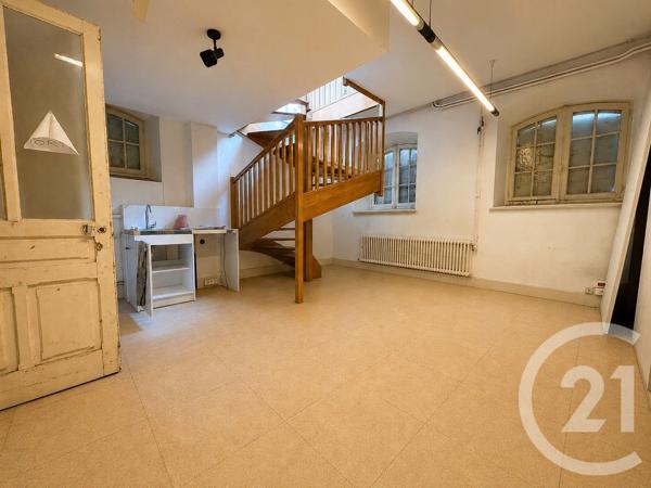 Immeuble à vendre  890 m 2   LIMOGES  - 87