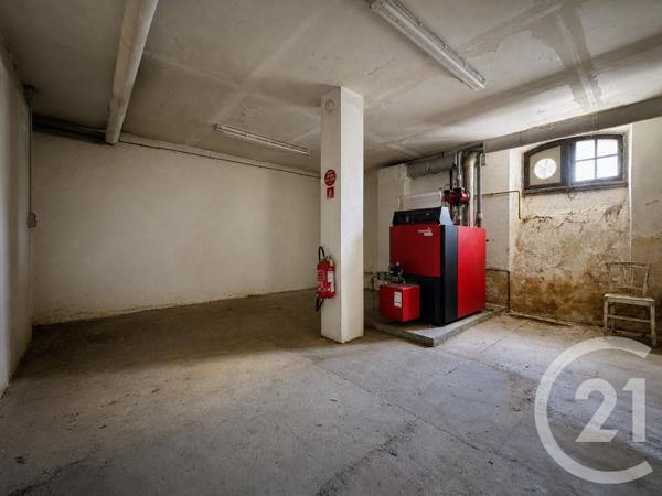 Immeuble à vendre  890 m 2   LIMOGES  - 87