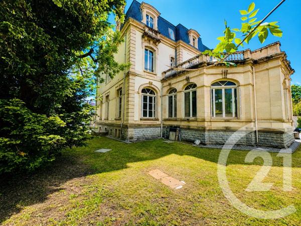 Immeuble à vendre  890 m 2   LIMOGES  - 87