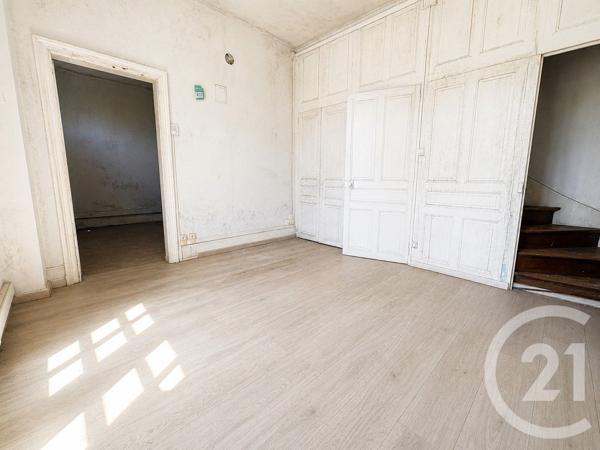 Immeuble à vendre  890 m 2   LIMOGES  - 87