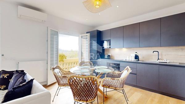 NICE - GAMBETTA / PARC IMPÉRIAL : MAGNIFIQUE 3 PIÈCES TRAVESRSANT AVEC BALCON