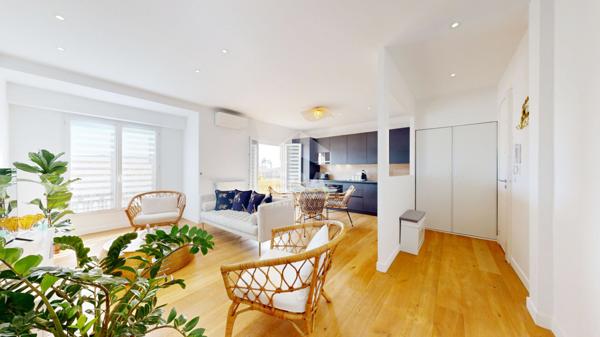 NICE - GAMBETTA / PARC IMPÉRIAL : MAGNIFIQUE 3 PIÈCES TRAVESRSANT AVEC BALCON