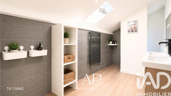 Maison à vendre 9 pièces 250 m² La Crau