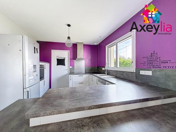 Feurs (42110) A VENDRE - FEURS - MAISON INDIVIDUELLE SANS VIS A VIS AVEC TERRAIN - DPE A