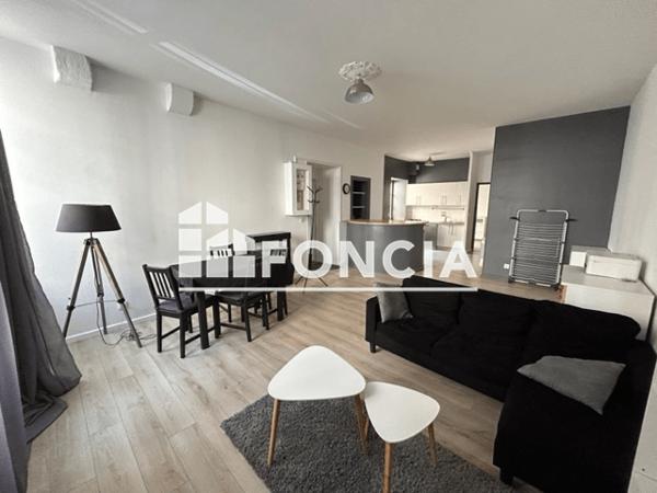 Location Appartement 2 pièces 54.18 m² - 17/19 RUE DES CARMELITES Poitiers 86000