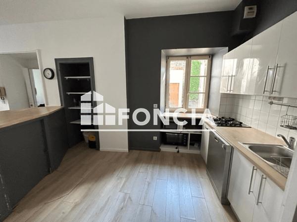Location Appartement 2 pièces 54.18 m² - 17/19 RUE DES CARMELITES Poitiers 86000