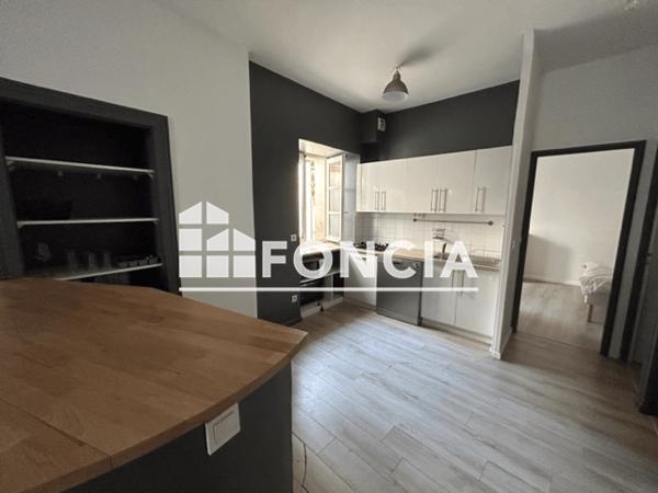 Location Appartement 2 pièces 54.18 m² - 17/19 RUE DES CARMELITES Poitiers 86000
