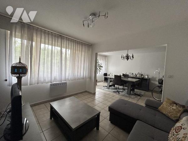 Appartement 3/4 pièces avec terrasse