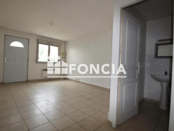 Location Studio 22.07 m² - 13 AVENUE DE LA CITEE LABEYE Saint Martin D'heres 38400