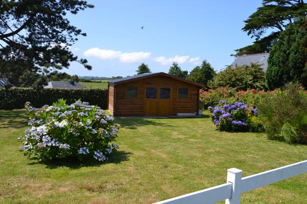 Plougasnou (29630) Plougasnou Kerbabu, maison de plain pied avec 4 chambres et 2 salles d'eau.