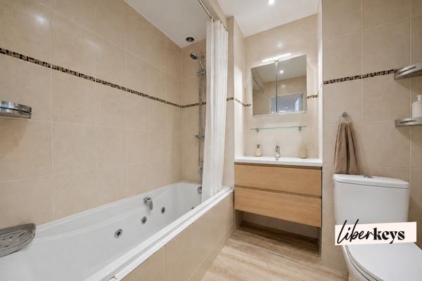 Appartement familial 5 pièces balcon filant - Paris 6ᵉ