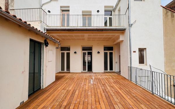 Appartement à vendre    3 pièces • 140 m2 Sète