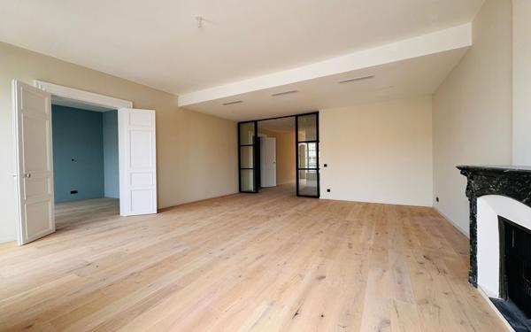 Appartement à vendre    3 pièces • 140 m2 Sète