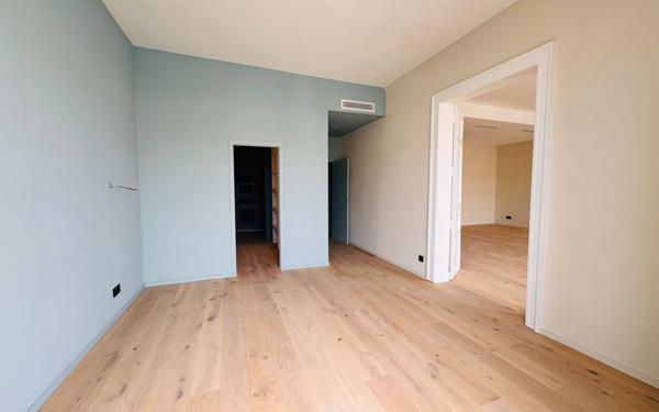 Appartement à vendre    3 pièces • 140 m2 Sète