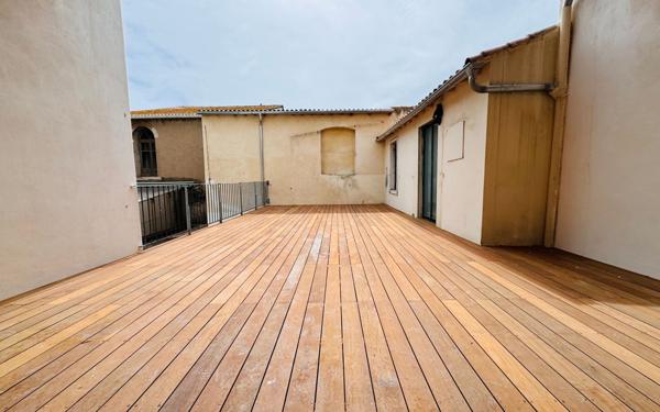 Appartement à vendre    3 pièces • 140 m2 Sète