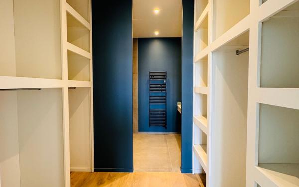 Appartement à vendre    3 pièces • 140 m2 Sète