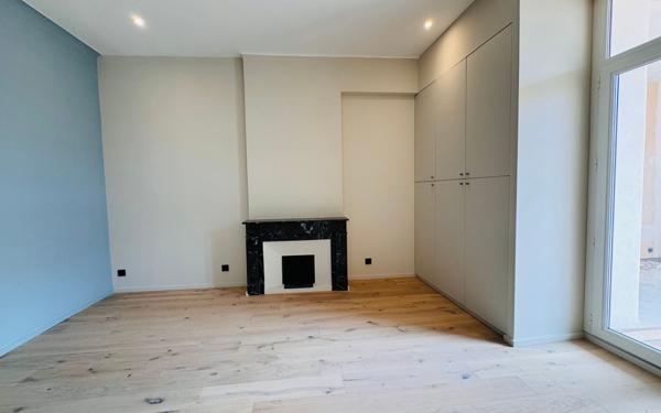 Appartement à vendre    3 pièces • 140 m2 Sète