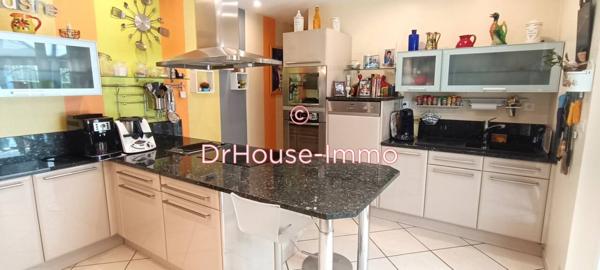 Maison à vendre 6 pièces de 228 m²