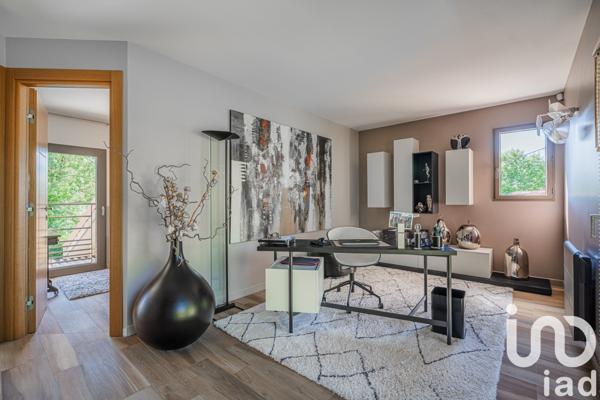 Maison 5 pièces de 146 m² à Herbeys (38320)