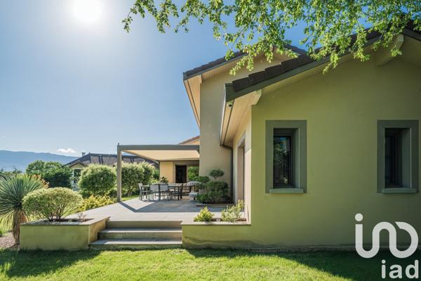 Maison 5 pièces de 146 m² à Herbeys (38320)