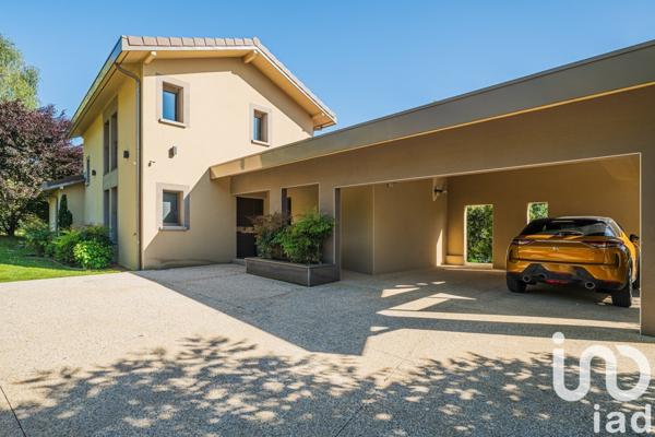 Maison 5 pièces de 146 m² à Herbeys (38320)