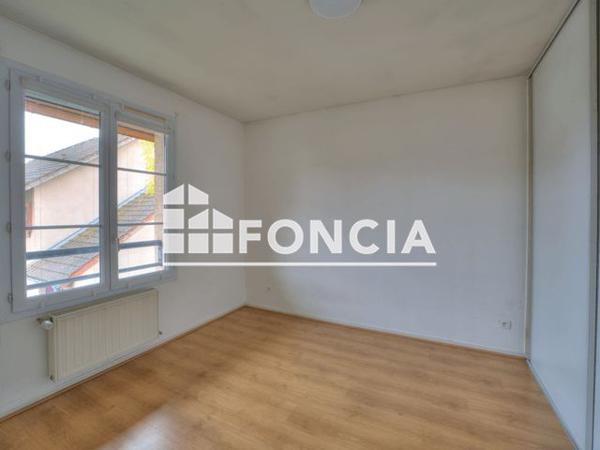 À vendre Maison 5 pièces 108.9 m² - Saint-genis-pouilly 01630