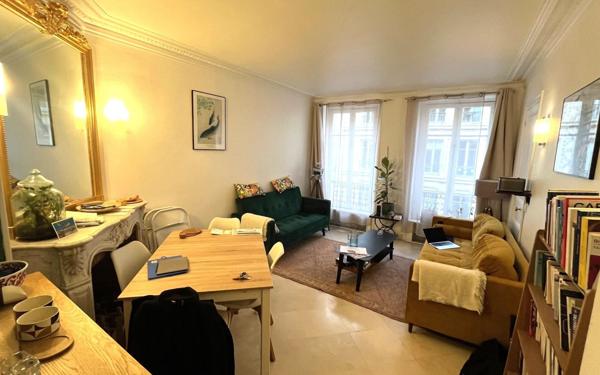 Appartement à vendre    2 pièces • 43,73 m2 Paris 10