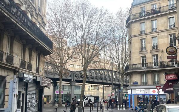 Appartement à vendre    2 pièces • 43,73 m2 Paris 10